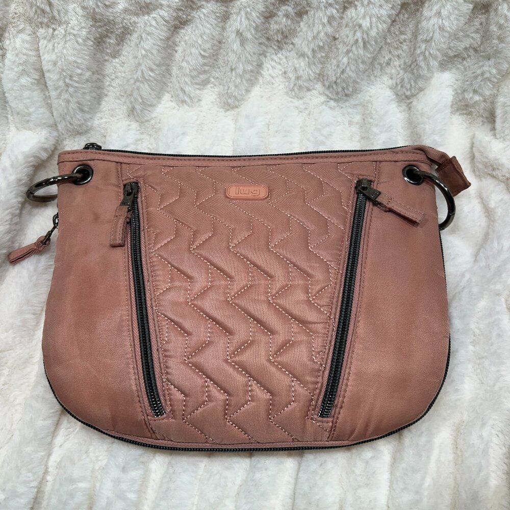Lug Swivel Convertible Expandable Crossbody Bag in Blush